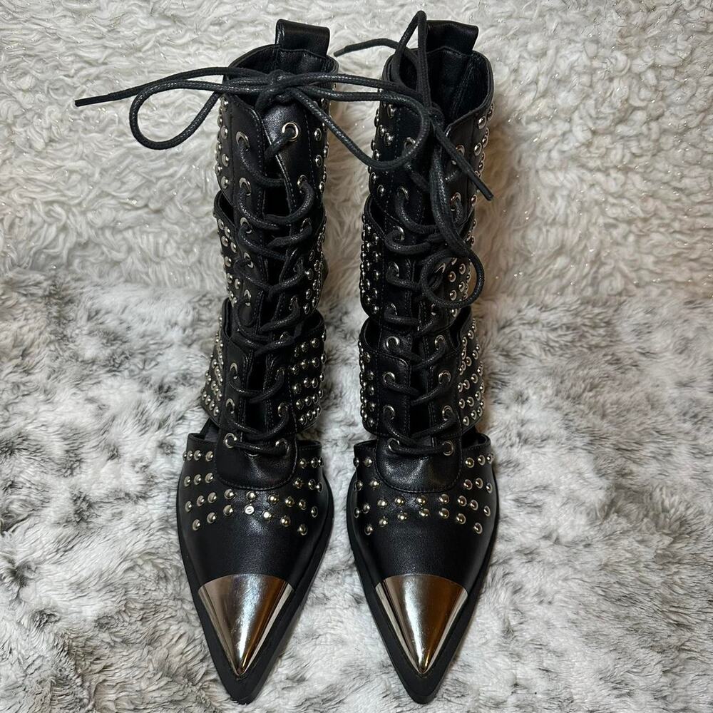 Vankaring black studded heels